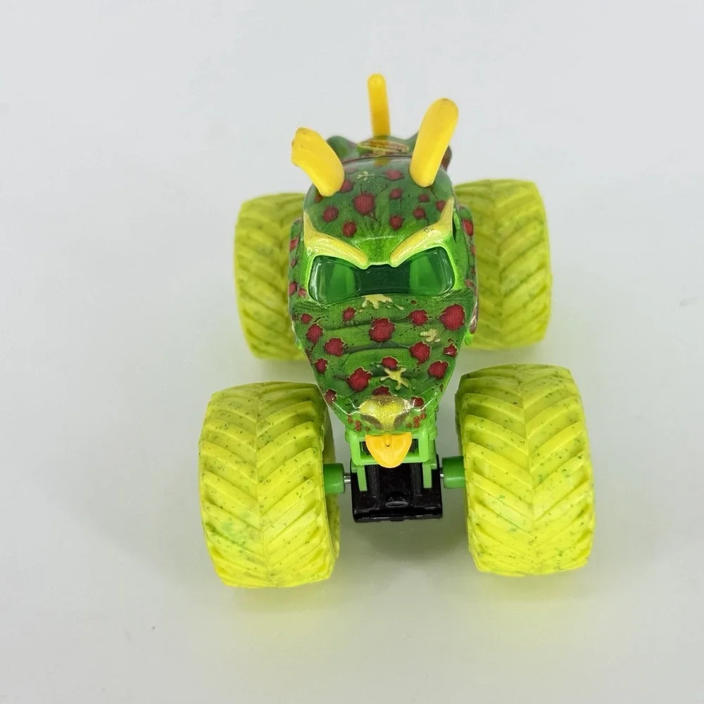 Monster Jam Zombie Invasion Mutt Dalmatian 1:64 Diecast Truck Rare HTF